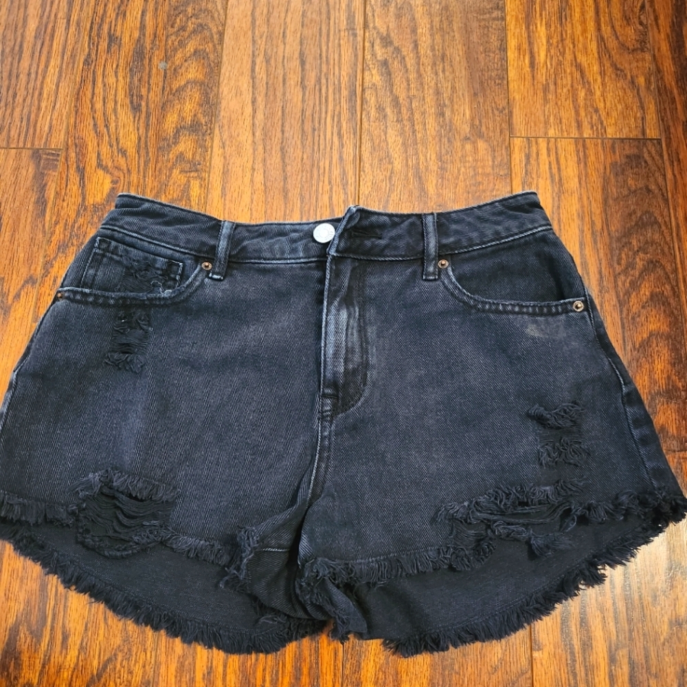 Pacsun women's High Rise Festival black shorts . Size 25